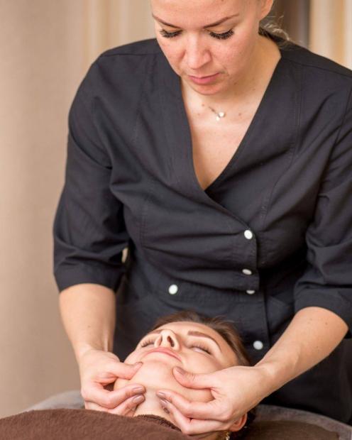 „Kurs mioplastyczny masaż twarzy ”