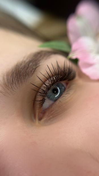 Niestandardowe stylizacje rzes