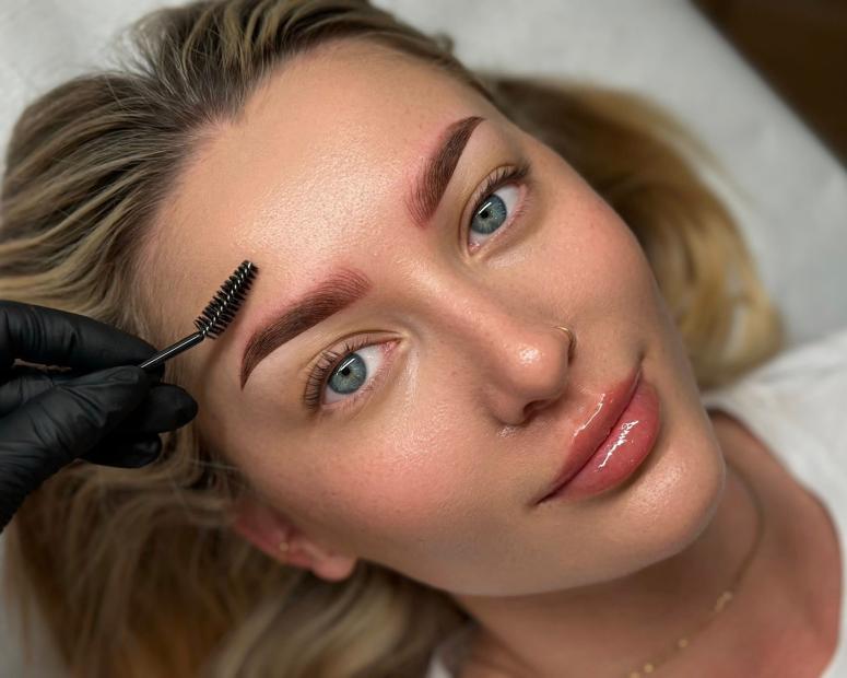 WowBrow Martyna Czeczil-Skrzypulec