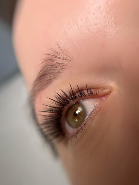 Niestandardowe stylizacje rzes