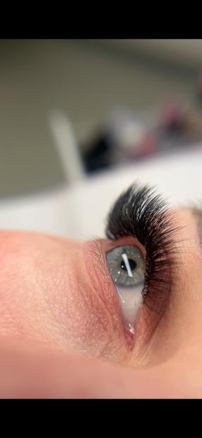 Idealne Stylizacja rzęs i brwi Daria Wojtasiak