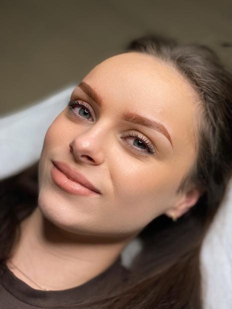 SZKOLENIE PODSTAWOWE MAKIJAŻ PERMANENTNY BRWI (BASIC BROWS)